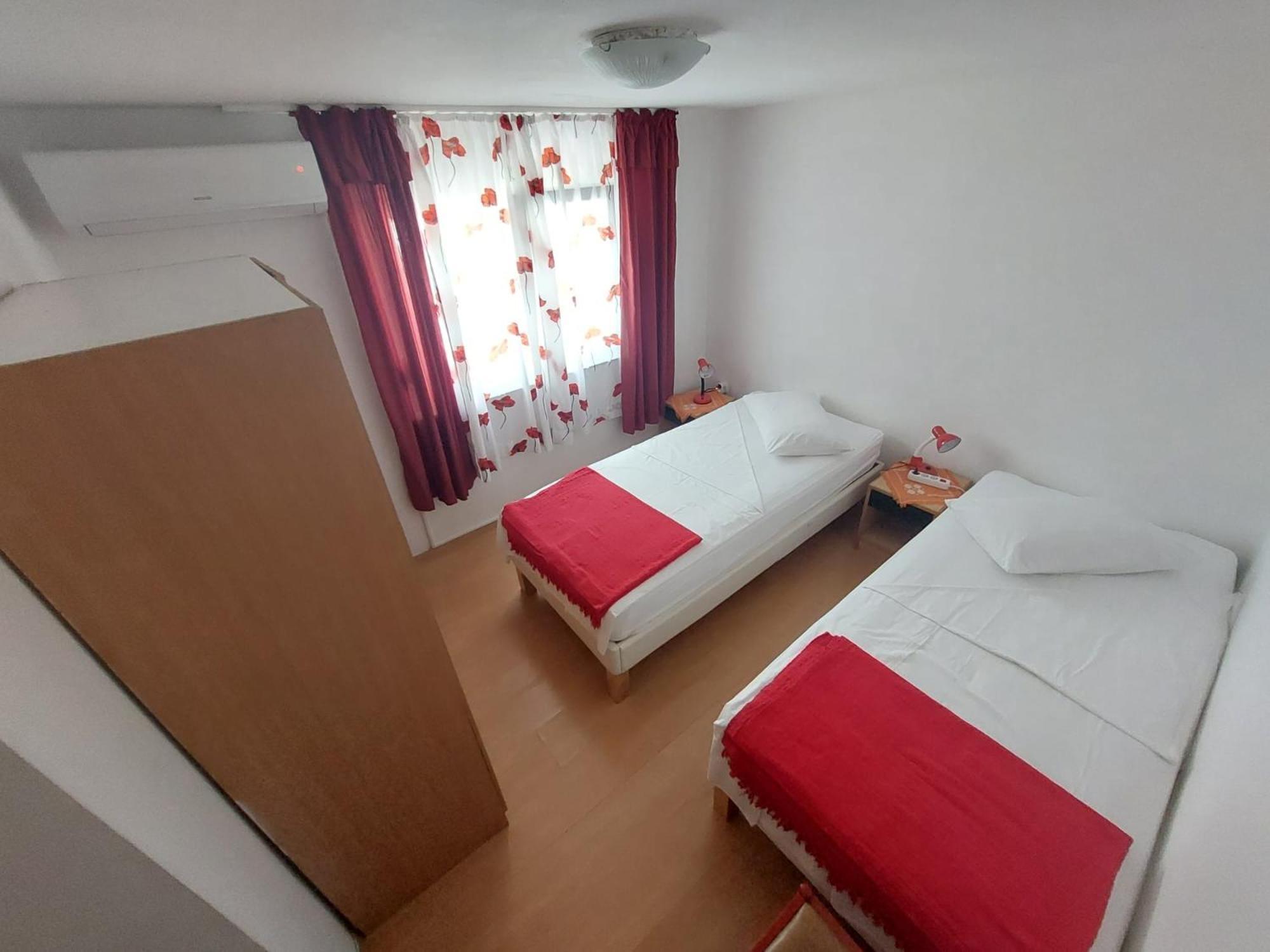 Holiday Home Zeljana Kaprije Luaran gambar
