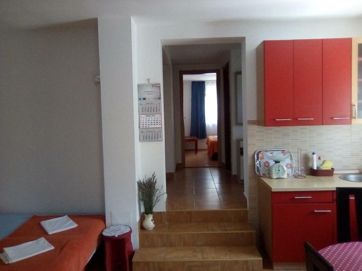 Holiday Home Zeljana Kaprije Luaran gambar