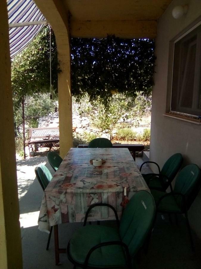 Holiday Home Zeljana Kaprije Luaran gambar